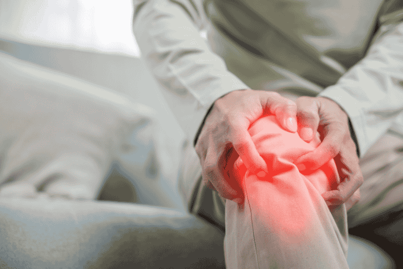 ใครควรพิจารณาผ่าตัดเปลี่ยนข้อเข่าเทียม (Total Knee Replacement)